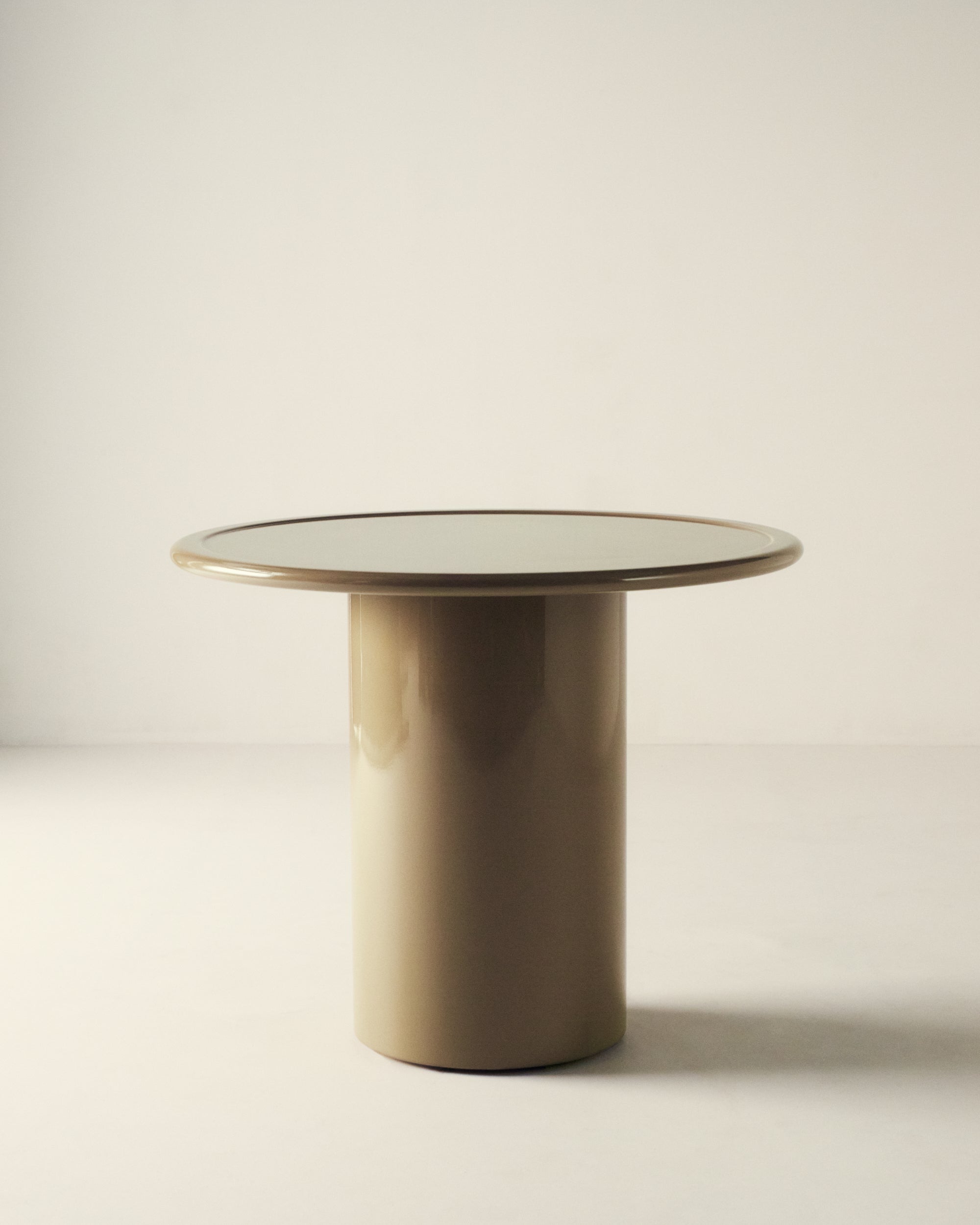 Thames Table in Mushroom