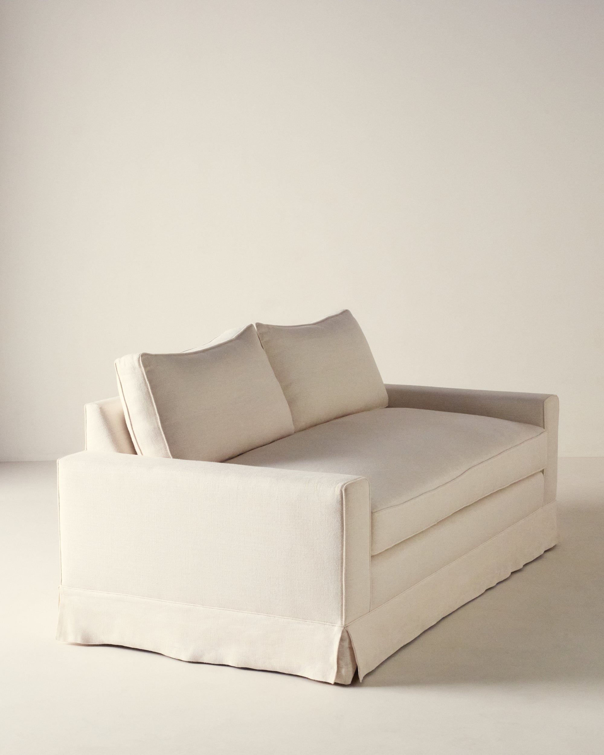 Strand Sofa