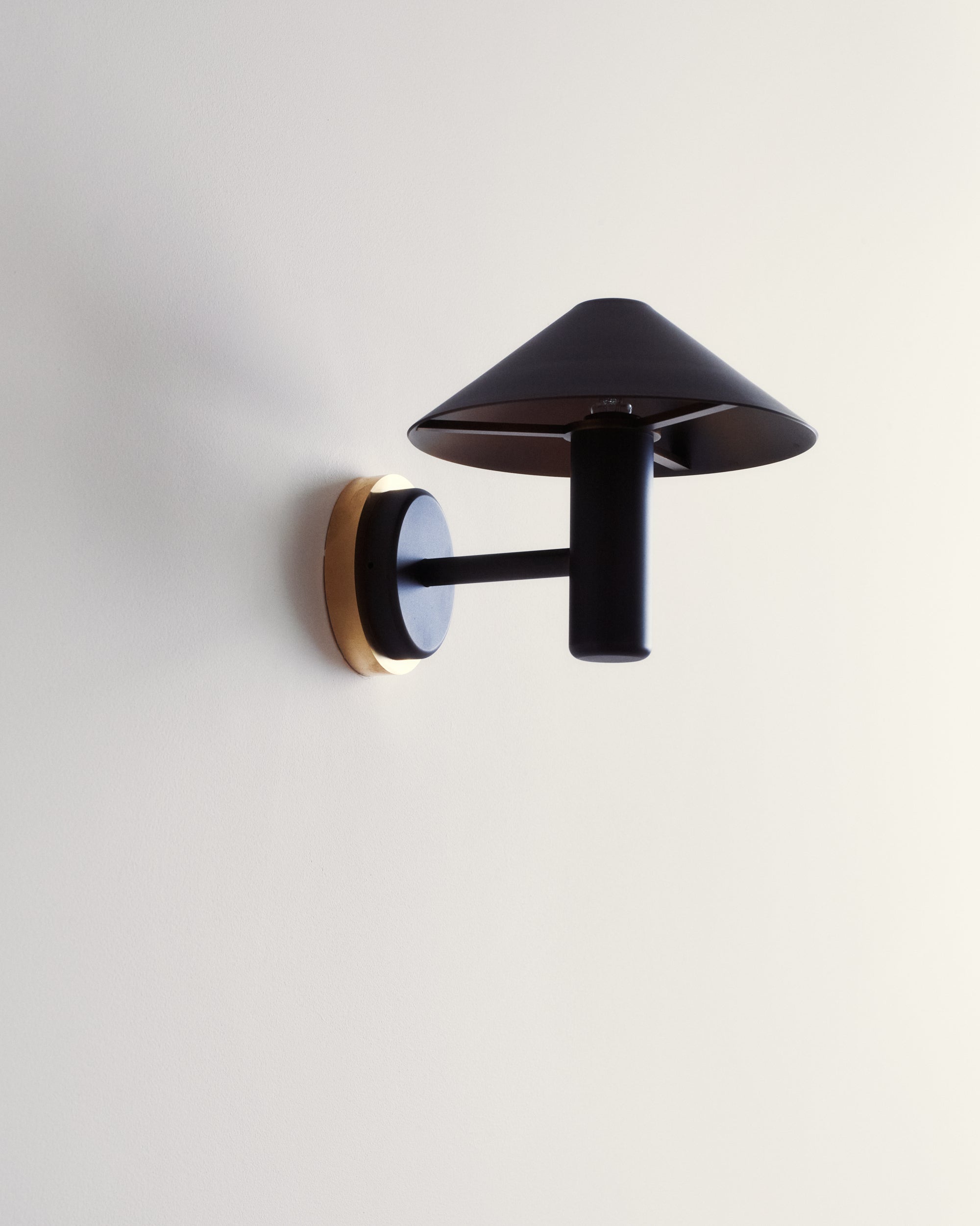 Carnaby Wall Light